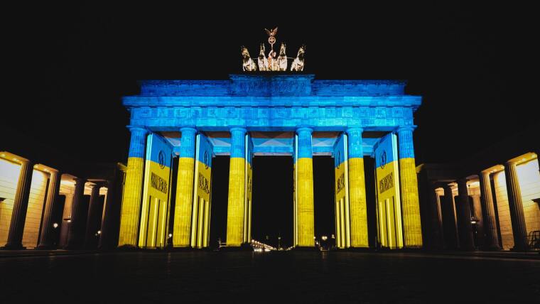 Ukrainian Colors on the Brandenburger Tor